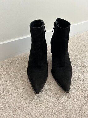 Gucci suede short boots